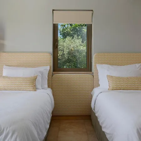 Grand Lefkada - 3 Bedrooms - Kaladika - Stunning Sea Views - Well Furnished Tsoukaladhes