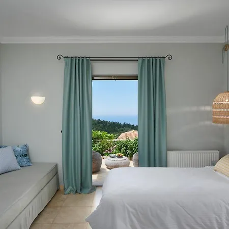 Villa Grand Lefkada - 3 Bedrooms - Kaladika - Stunning Sea Views - Well Furnished Tsoukaladhes