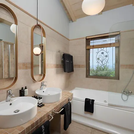 Grand Lefkada - 3 Bedrooms - Kaladika - Stunning Sea Views - Well Furnished Villa